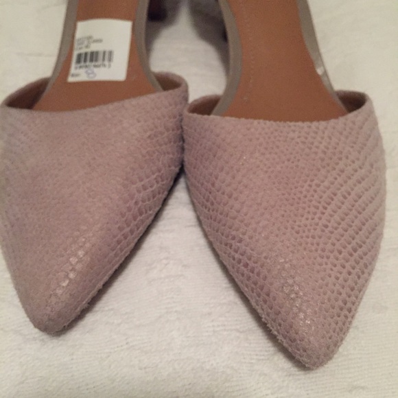 Tan Ankle Strap Heals 💛 SOLD 💛 - Picture 1 of 4