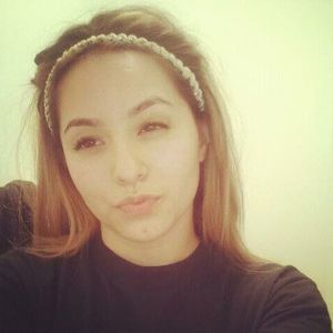 Meet your Posher, Andrea