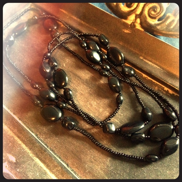 Black beaded necklace 💋