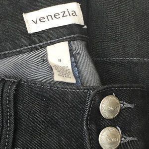 Venezia Female Jeans