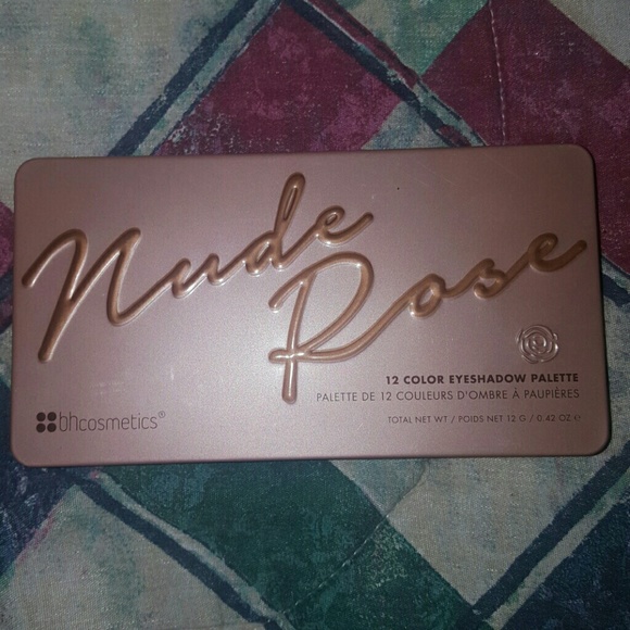 Nude Rose Eyeshadow Palette