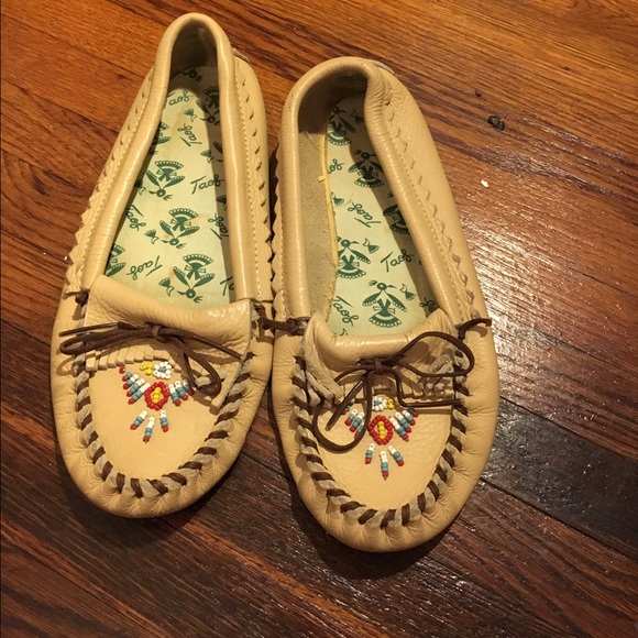 Taos Minnetonka slippers vintage