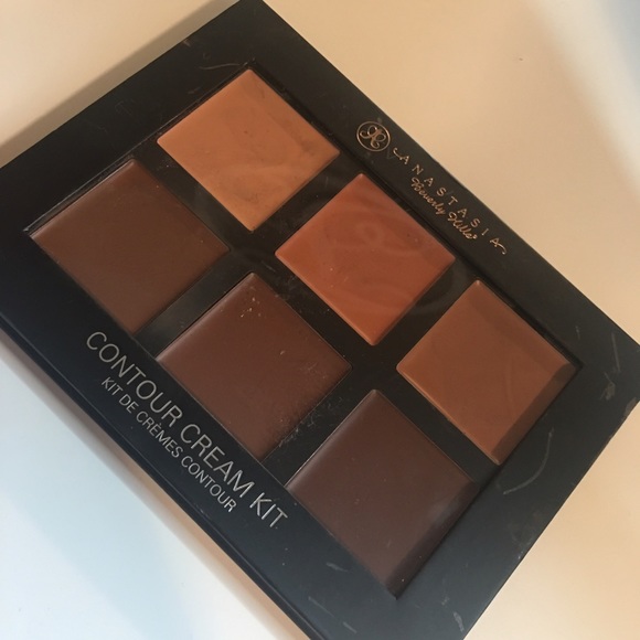 Anastasia Beverly Hills Contour Kit
