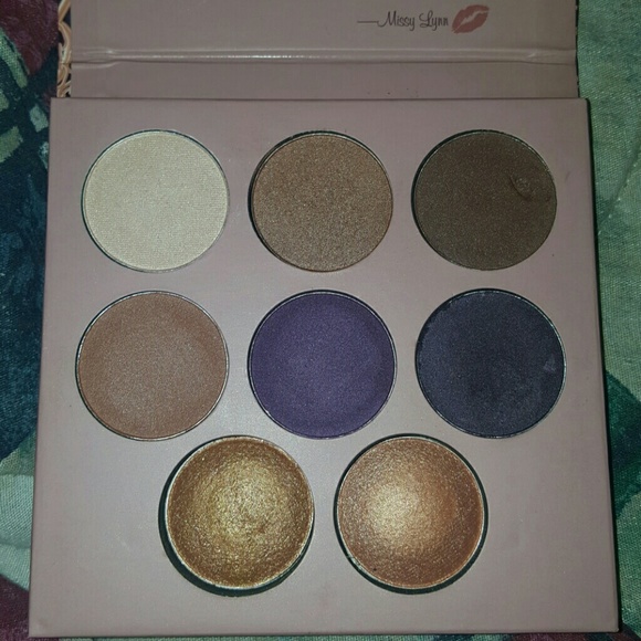 Eyeshadow & Baked Highlighter Palette