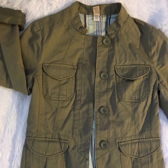 Hunter green light weight jacket
