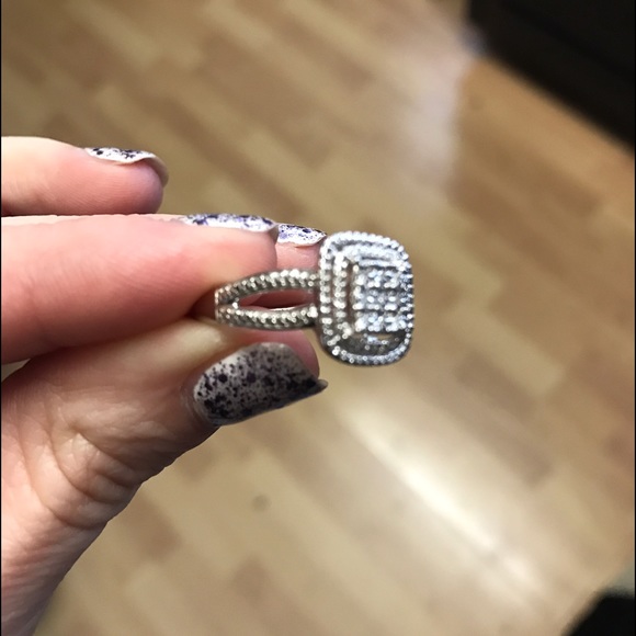 Diamond ring - Picture 4 of 4