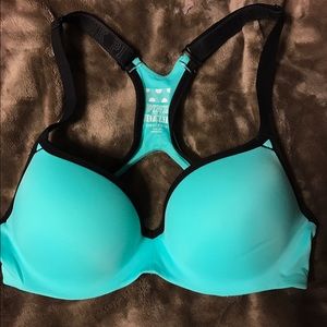 VS Pink Ultimate Sports Bra