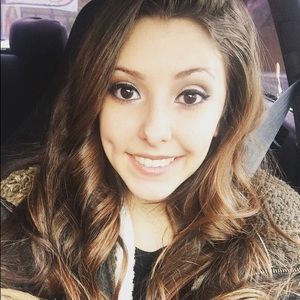 Meet your Posher, Stacey