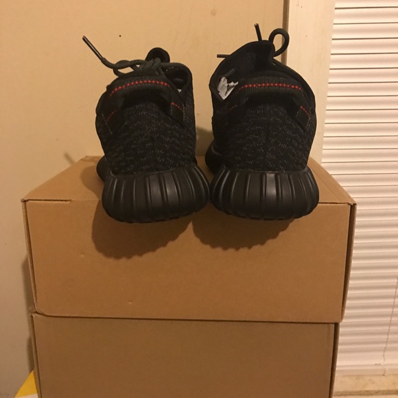 Pirate black yeezy Boost 350 - Picture 2 of 4