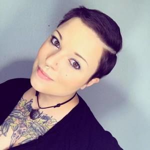 Meet your Posher, Stacey