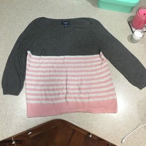 American Eagle 3/4 sleeve sweater
