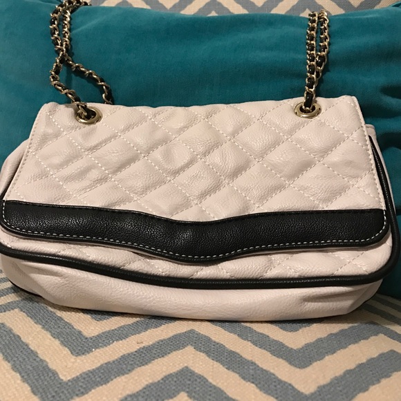 Handbag - Picture 2 of 3