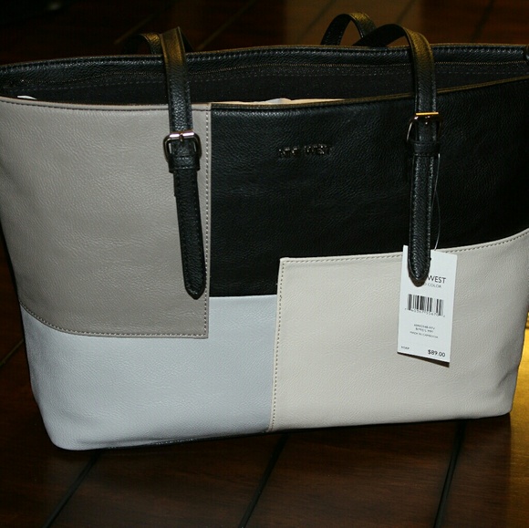Handbags - ☄Sale ☄NWT Nine West Tote