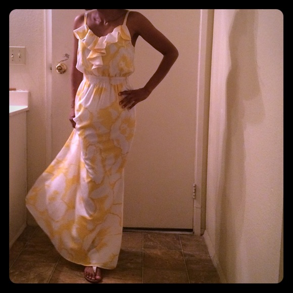 Ann Taylor Loft Yellow Hibiscus Dress