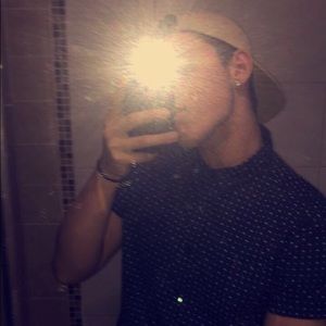 Meet your Posher, Christian