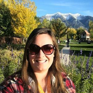 Meet your Posher, Crystal