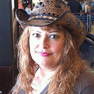 Meet your Posher, Cindy