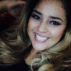 Meet your Posher, Cynthia