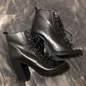 ZARA // LACE UP PEEP-TOE BOOTIES