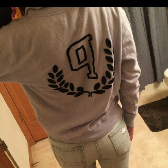 TRADE - Picture 2 of 3