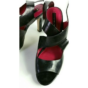 NWOB-Bandolino Black Leather Strapped Sandals