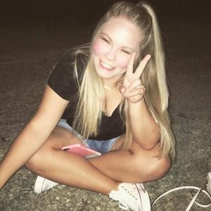 Meet your Posher, Natalie