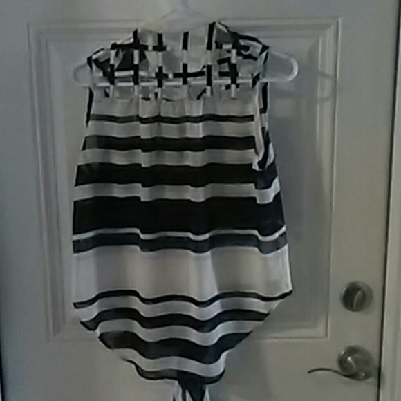 Sheer Top - Picture 2 of 4