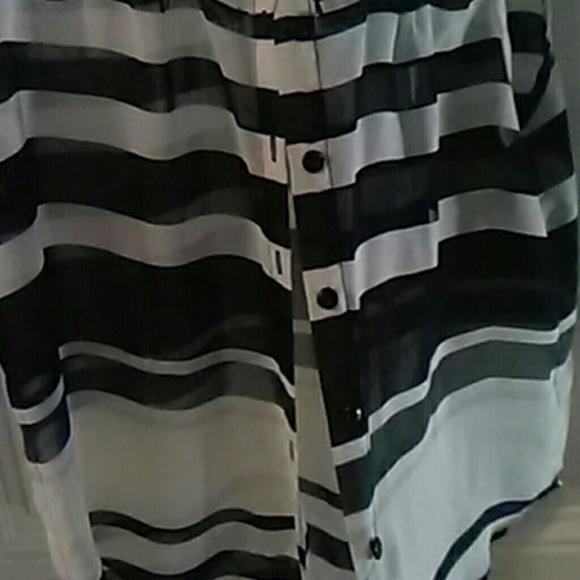 Sheer Top - Picture 3 of 4