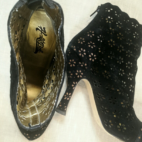 Hale Bob Shoes - Hale Bob Cutout Black Ankle Boot