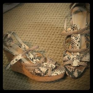 Guess Wedges