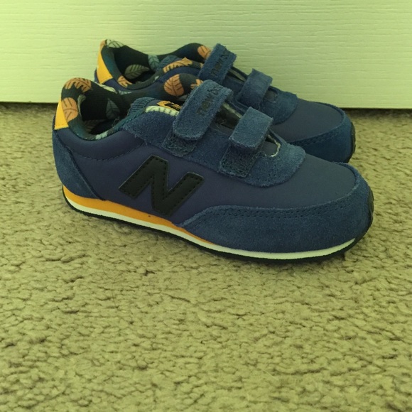 new balance kids size 8