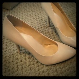 Liz Claiborne Pumps