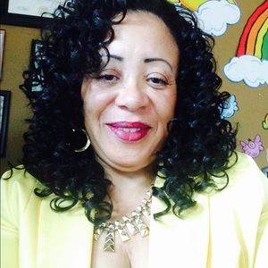 Meet your Posher, Yolanda