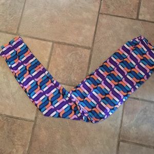Lularoe one size leggings (fits 0-12)