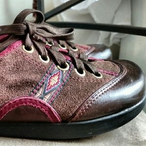 RARE EARTH KALSO NEGATIVE HEEL LEATHER- JIGGY