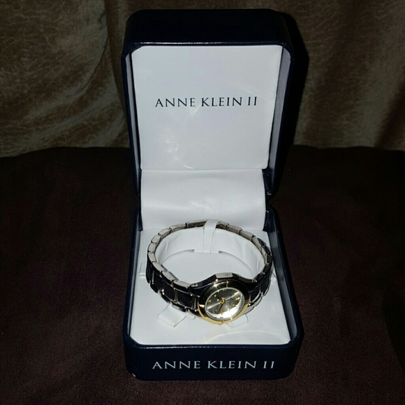 Anne Klein I I Ladies Watch - Picture 1 of 3
