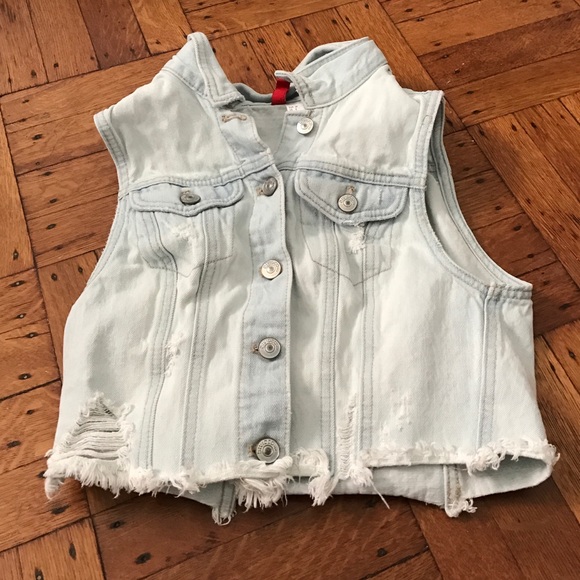 A light denim vest