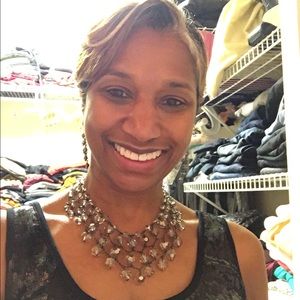 Meet your Posher, Cynthia