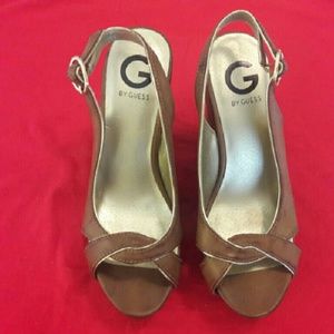 Guess shoes size 7! Good condition!
