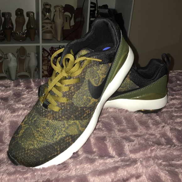 Nike Air Max Siren Print