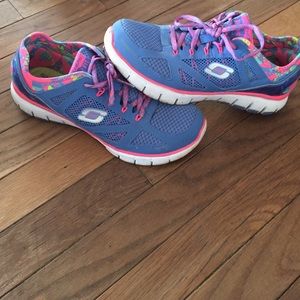 Sketchers Running Shoes