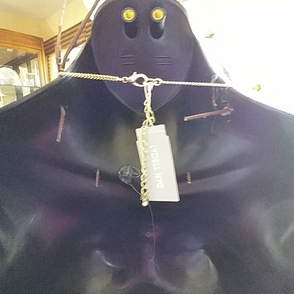 Four Tier Necklace - Picture 2 of 3