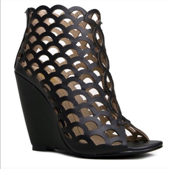 Wedge sandals