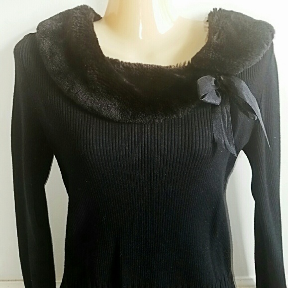 Beautiful long sleeved faux fur sweater