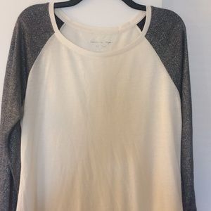 American eagle sparkly tee! Never worn! :)