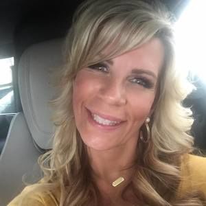 Meet your Posher, Carolyne