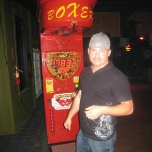 Meet your Posher, Chris