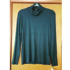 NWT Dark Green Ellen Tracy Top