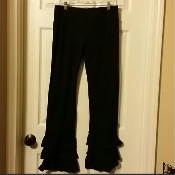 Ladies' Black Ruffle Pants