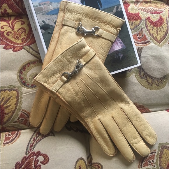 COACH supple leather gloves